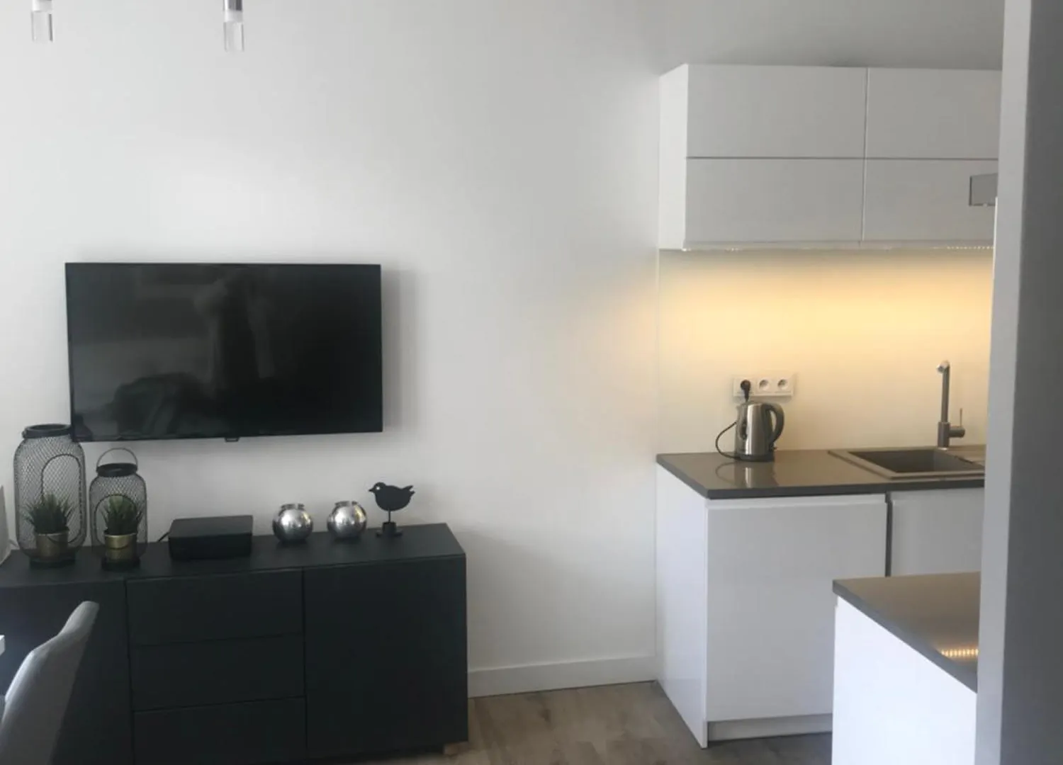 Nowy Swiat 60 - 170 M Do Metra - Prywatne Mieszkanie W Centrum Warszawy - Better Rental Warsaw Apartment